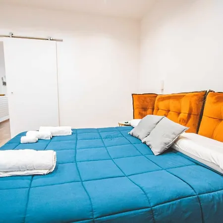 Katt Sea Apartament *